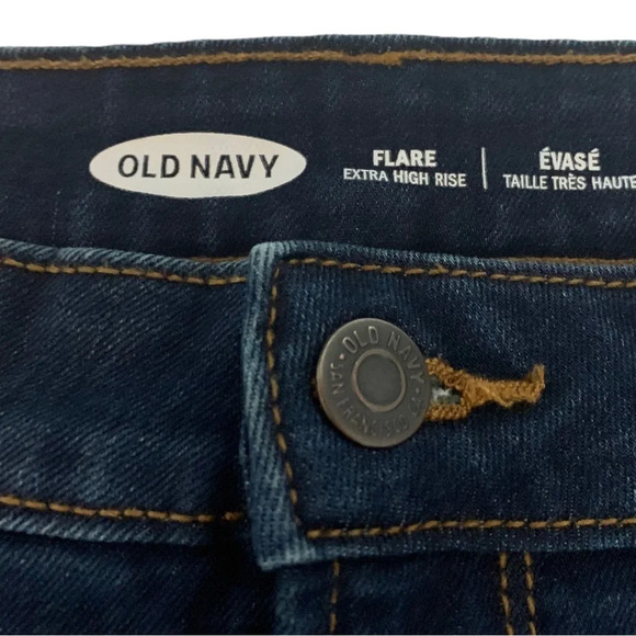 Old Navy Women’s High Rise Flare Jeans Dark Wash Size 18  Casual Comfort Denim - Picture 3 of 8